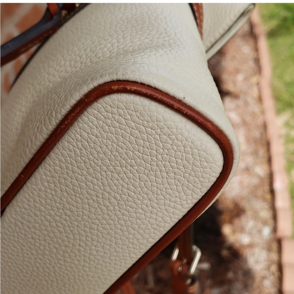 Dooney & Bourke Cream and Brown Crossbody toggle Bag festival boho - Picture 9 of 13
